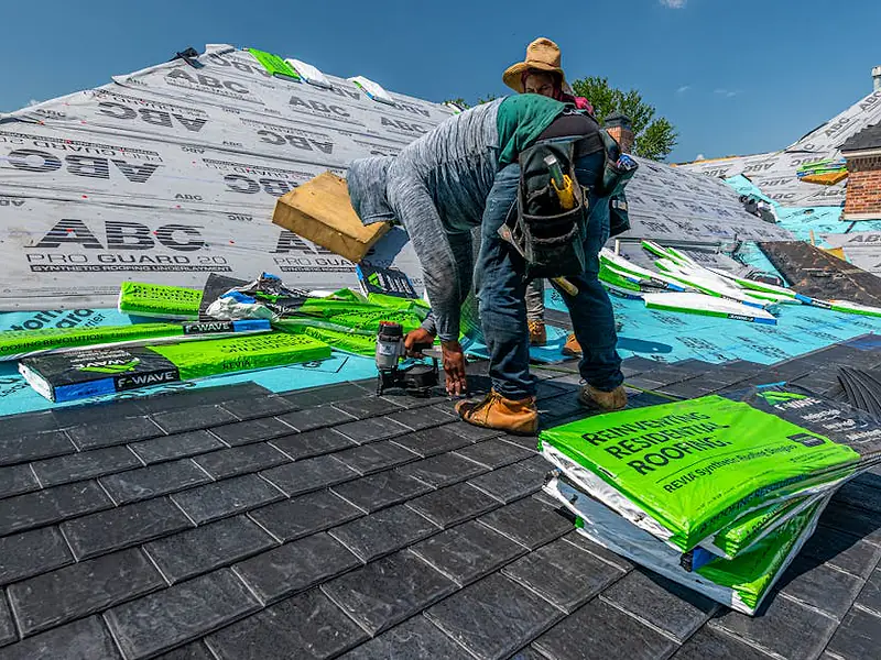 Service Repair Roof Erfixing Leak - Best Roofers Near Me